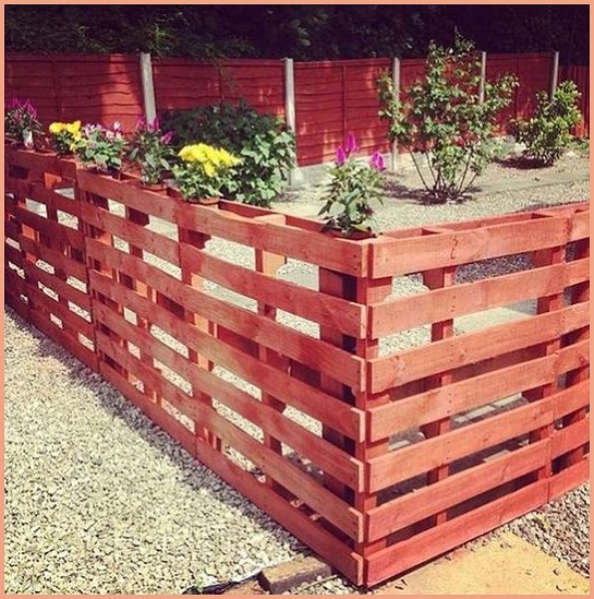 diy fence from pallets