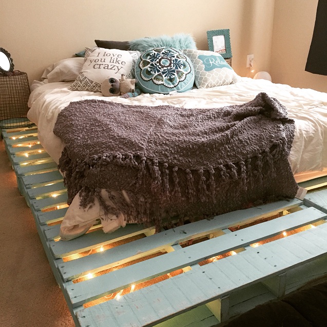 Wood pallet bed frame with lights